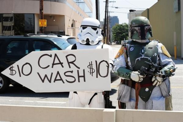 car-humor-joke-funny-traffic-star-wars-car-wash-star-trooper-empire