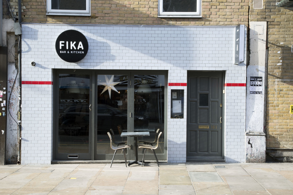 2-fika-outside-1